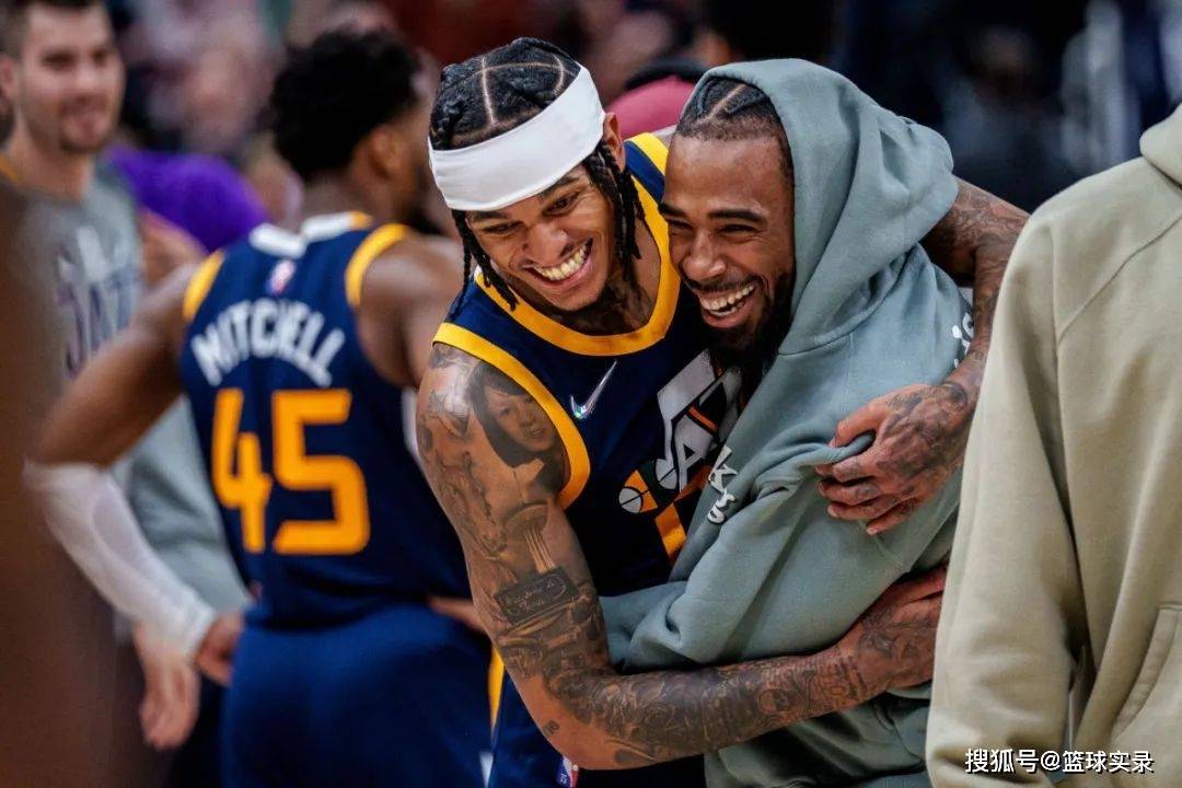 社区盾倒计时，犹他爵士赛前临场应变，细节引发关注，引发热议，资深球员宣示担当(社区盾杯2024决赛在线观看)