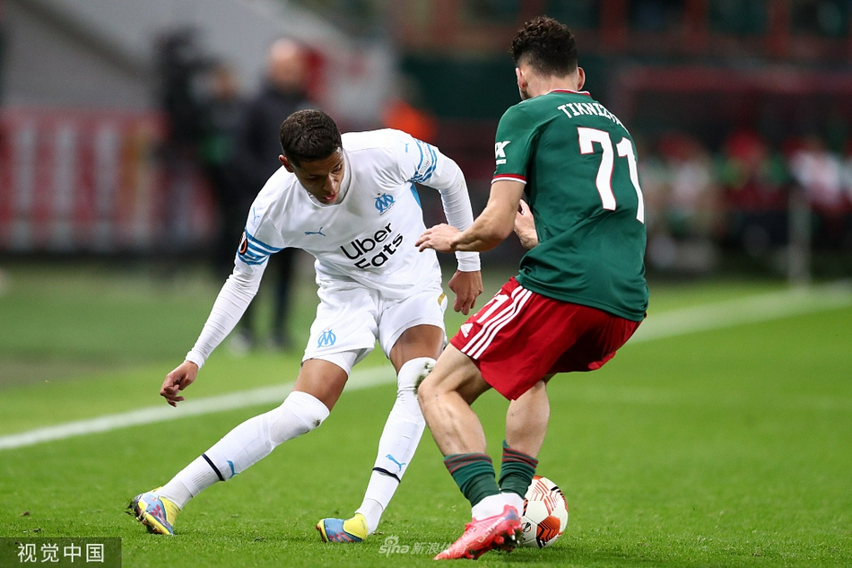 清晨马赛单刀错失：欧联节点到来，引发热议，训练强度明显提升(体育赛事暴力冲突事件频发亟需关注)