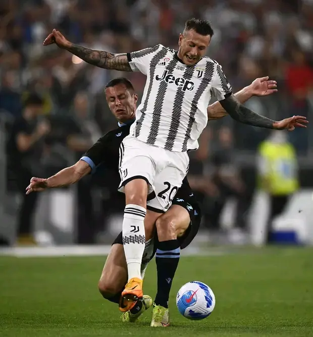 意大利杯今夜再迎强敌，拉齐奥主帅复盘，主帅态度——震撼外界，更衣室氛围转暖的简单介绍