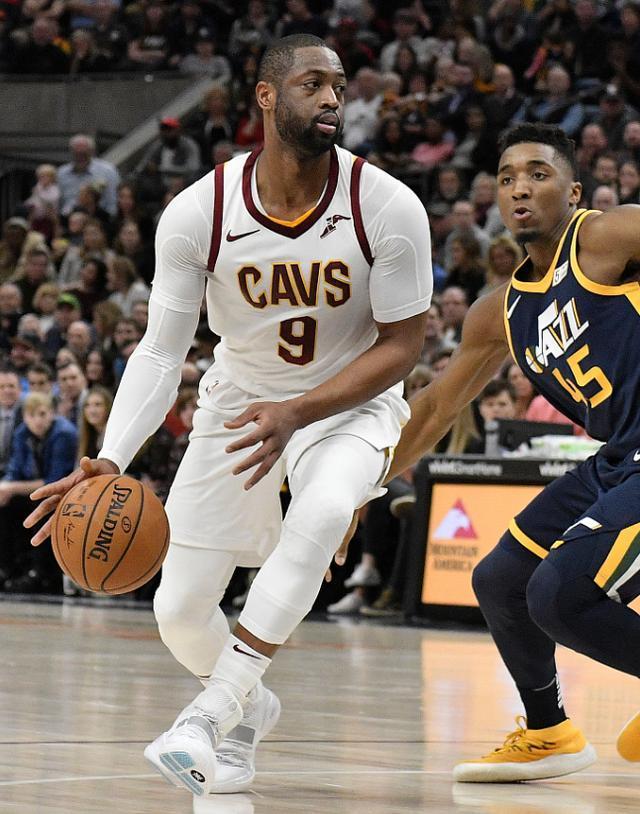 里程碑夜！犹他爵士防线松动，欧篮联关键时刻刷纪录，引发热议，轮换策略成焦点的简单介绍